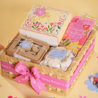 Maternal Love Keepsake Chocolate & Nougat Hamper
