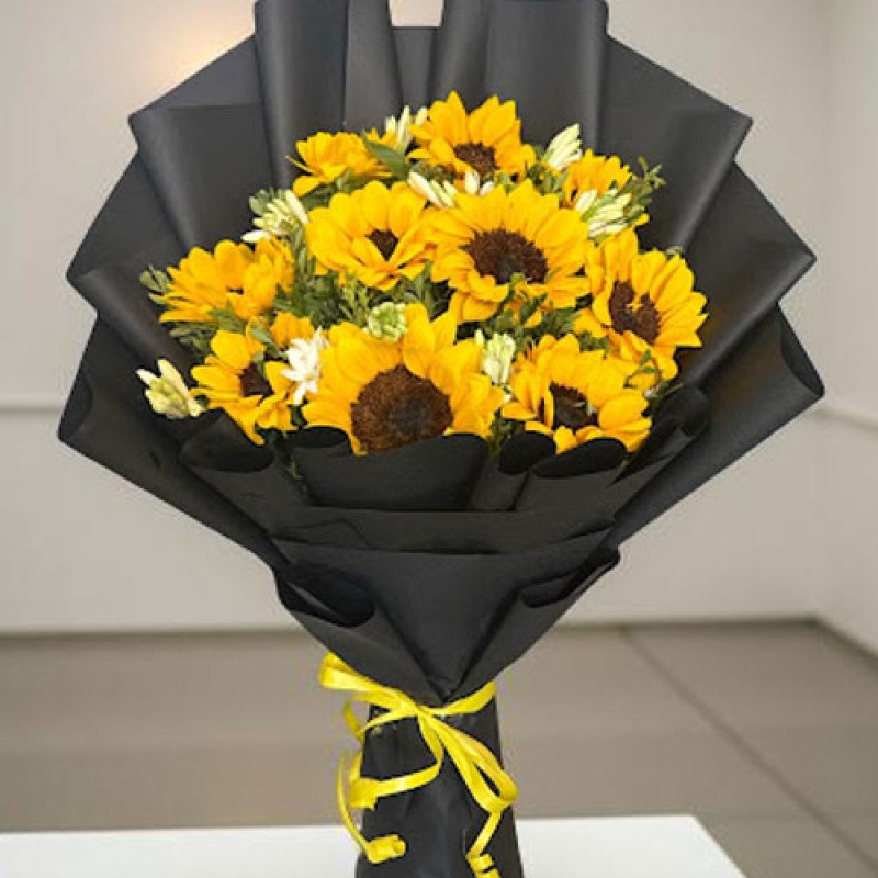 Sunflower & Tube Roses Bouquet